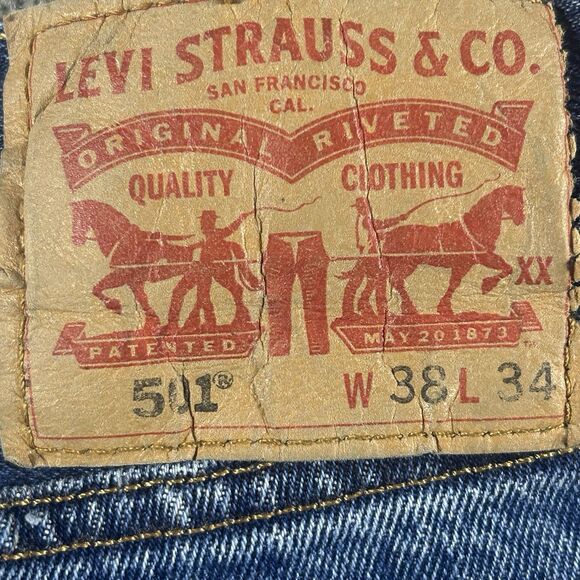 Levis 501 Jeans 38x34 Medium Wash Straight Leg Button Fly Cotton - Picture 15 of 16
